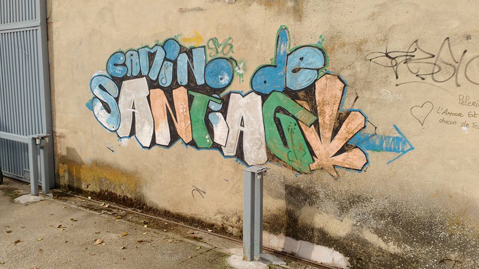 Colourful graffiti that reads Camino de Santiago